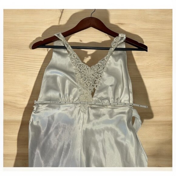 Linea Donatello Elegant Silk-Feel Robe & Matching Nightgown | Size S/M - Picture 3 of 6